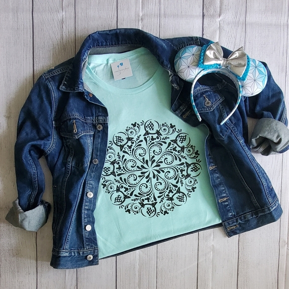 Screenprinted Tee Epcot Mandala - Picture 2 of 3